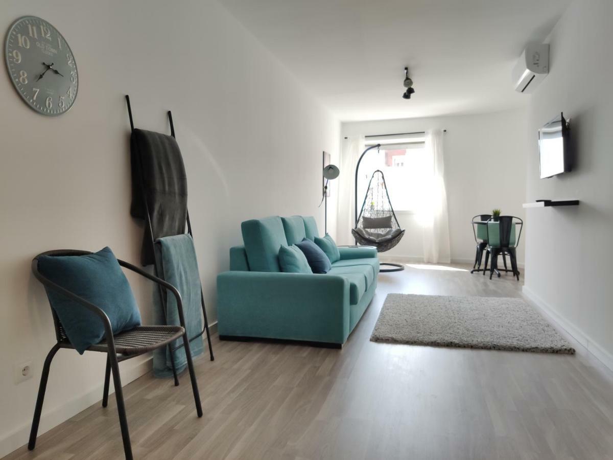 Center • Collection By Perpetual Relax
