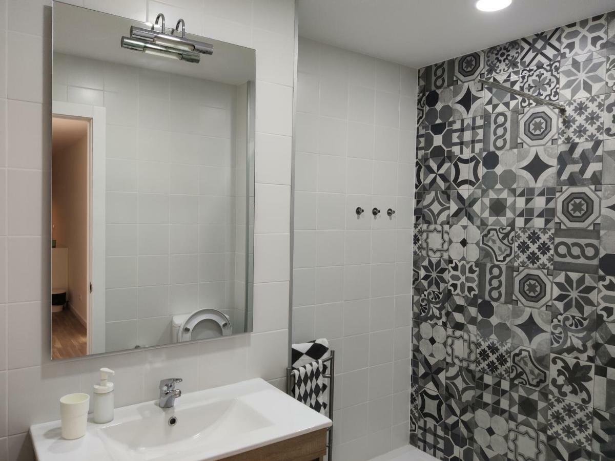 Center • Collection By Perpetual Relax Braga